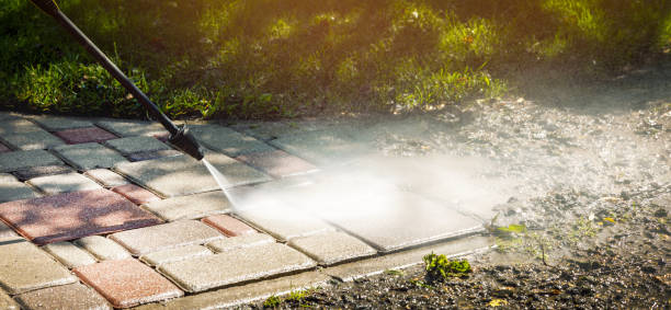 Professional Pressure Washing Services in Gallatin, MO